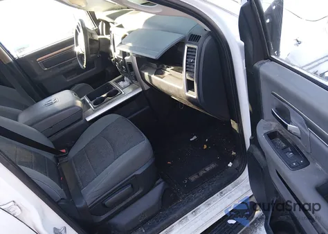 2015 Ram 1500 Big Horn z USA, uszkodzony, nr VIN 1C6RR7GT2FS660406